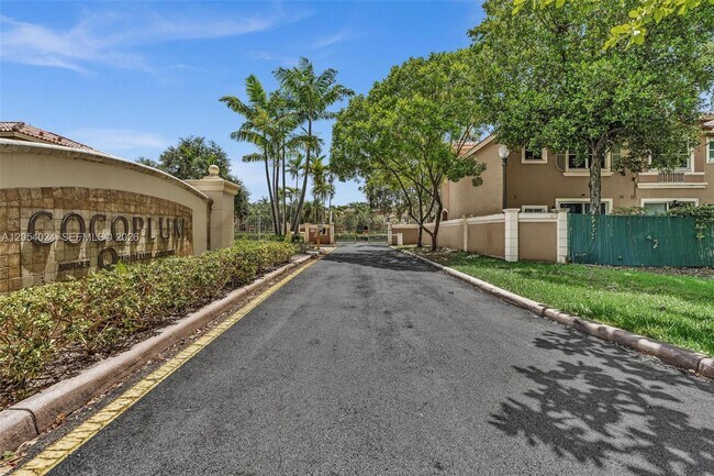 Foto del edificio - 4978 White Mangrove Way E