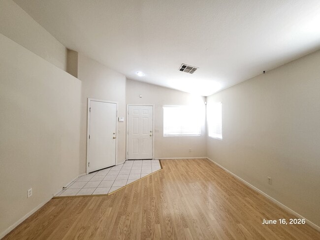 Foto del edificio - 4523 Sparwood Dr