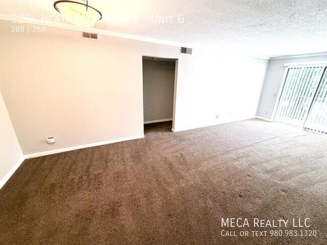 Foto del edificio - 3284 Heathstead Place