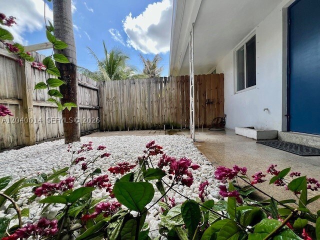 Foto del edificio - 590 NW 40th St
