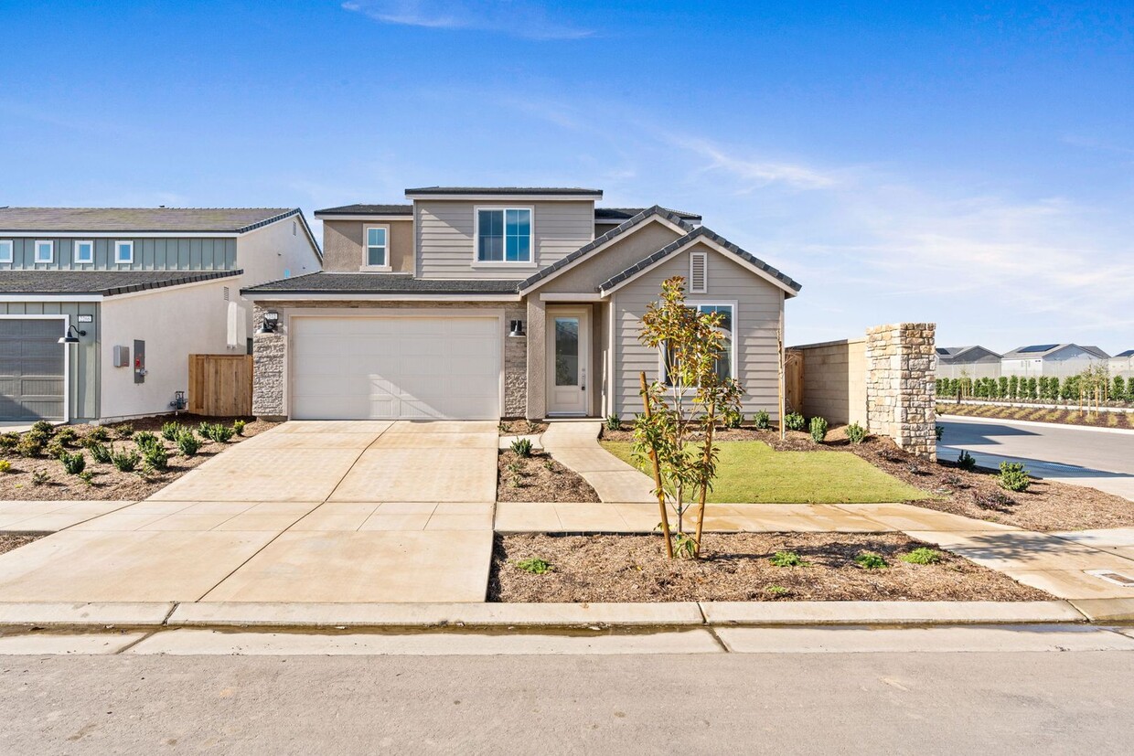 Foto principal - Brand New Five Bedroom Lennar Home with So...