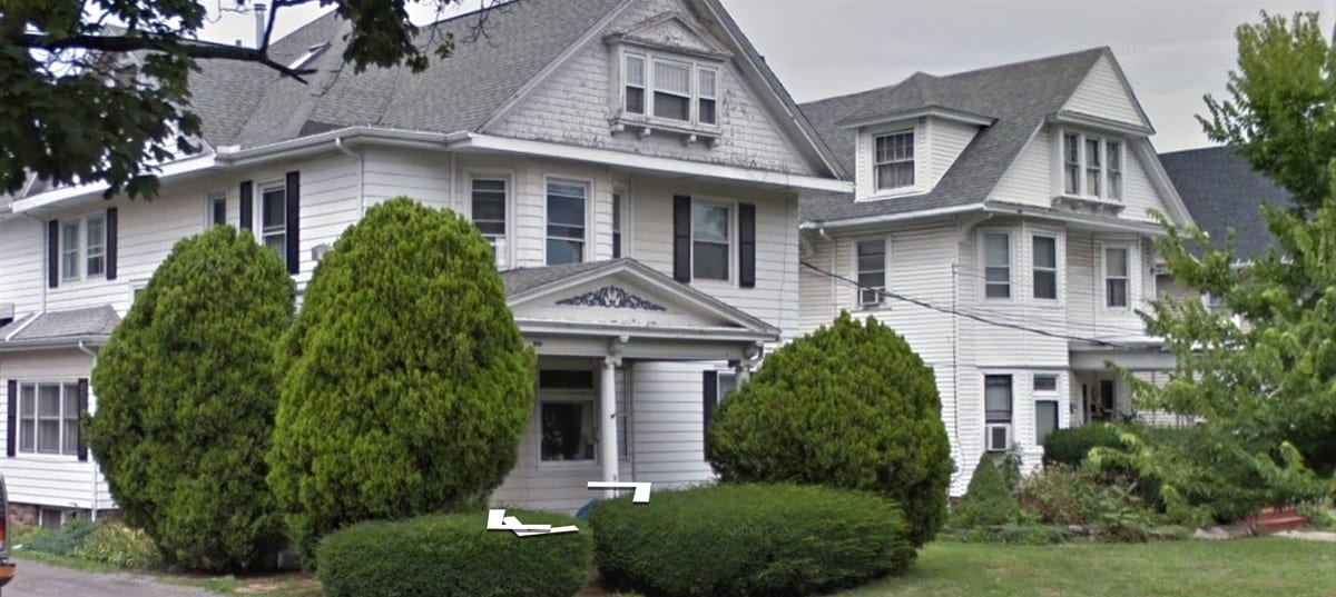 Primary Photo - 908 West Ave