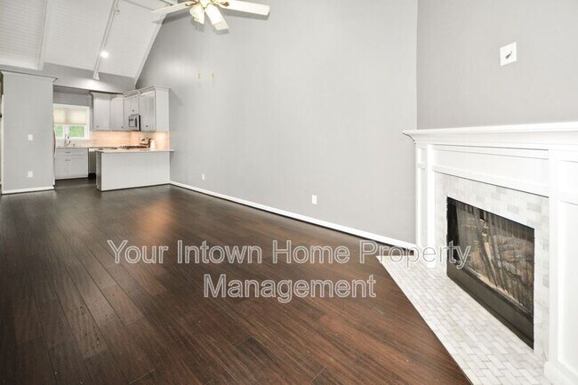 Building Photo - 1415 N Druid Hills Rd NE
