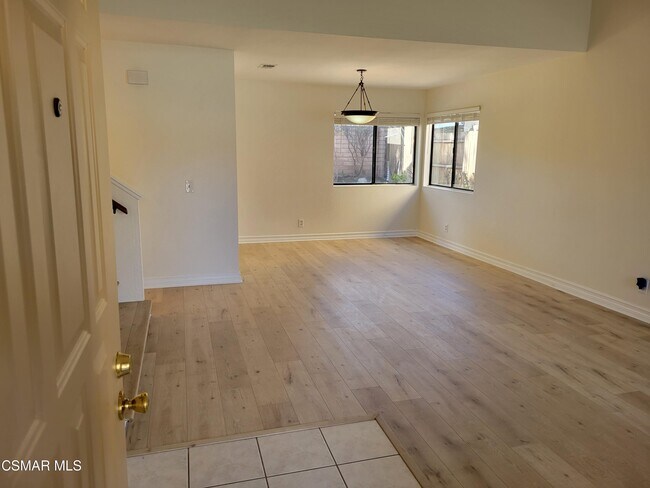 Building Photo - 2375 Hampton Ave
