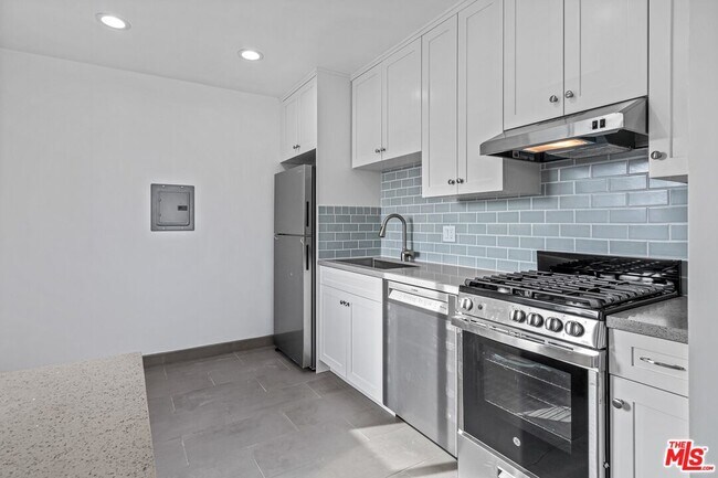 Foto del edificio - 5459 Carlin St