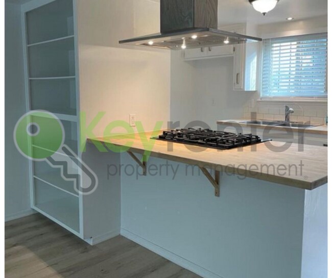 Foto del edificio - 5614 Hillsdale Blvd