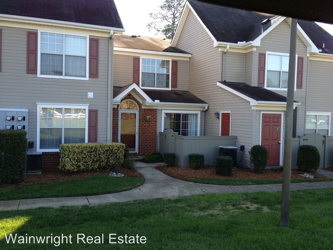Primary Photo - 2 br, 2 bath House - 3845 Lasalle Dr. #109