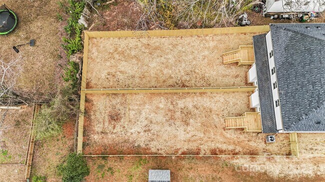 Foto del edificio - 2718 Mayfair Ave