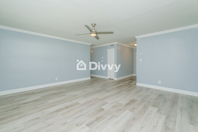 Foto del edificio - 320 Bahamas Ave, Temple Terrace, FL 33617