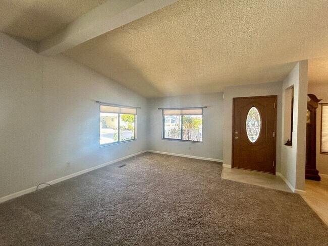 Building Photo - 14784 Cardoza Ct
