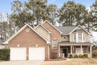 Building Photo - 7010 Surrey Dr