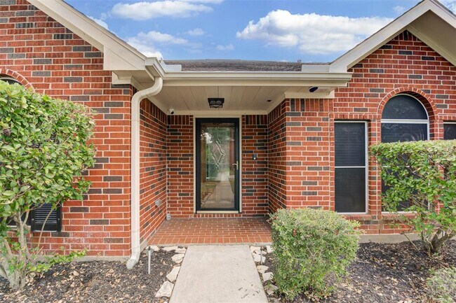 Building Photo - 3403 Kerr Ln