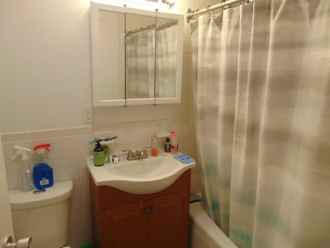 Foto del edificio - 1025 Hancock St