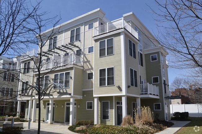 Building Photo - 31 Wheeler St