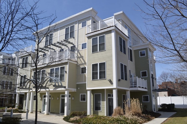 Building Photo - 31 Wheeler St