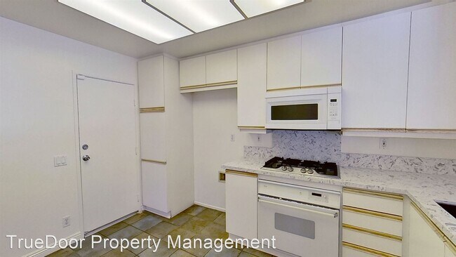 Building Photo - 2 br, 2.5 bath House - 1342 S. Country Gle...