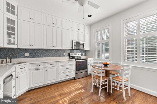 Foto del edificio - 3611 Winfield Lane Northwest