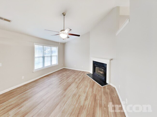 Foto del edificio - 6812 Rangecrest Rd