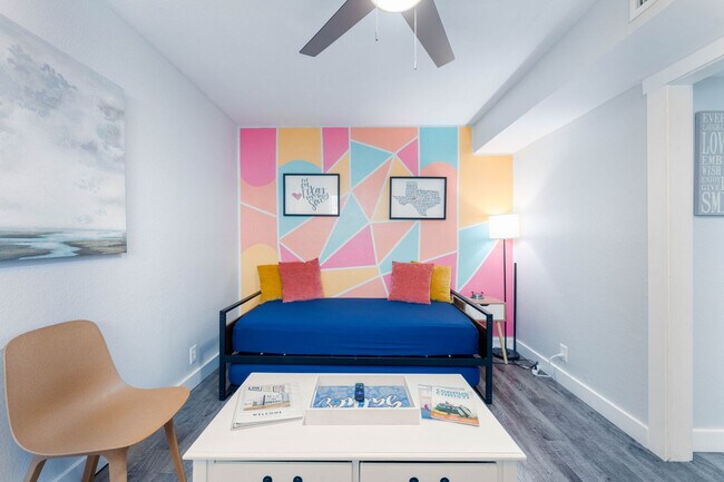 Foto del edificio - 1116 Morgan Ave