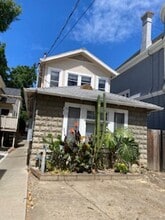 Building Photo - 170-172 S 10th St