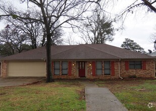 Building Photo - 4912 Pine Knoll Dr