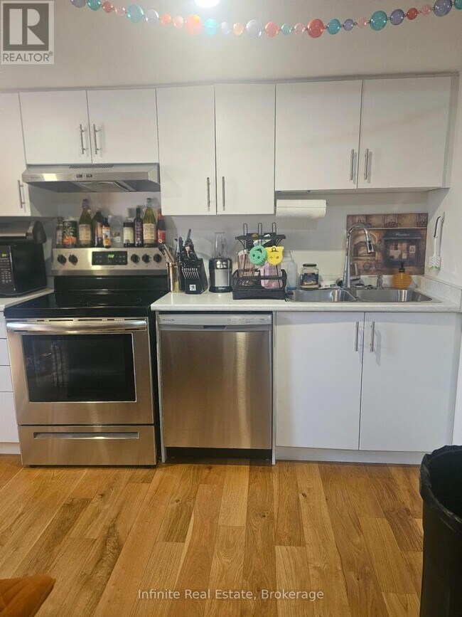 Building Photo - 29A Lookout Dr