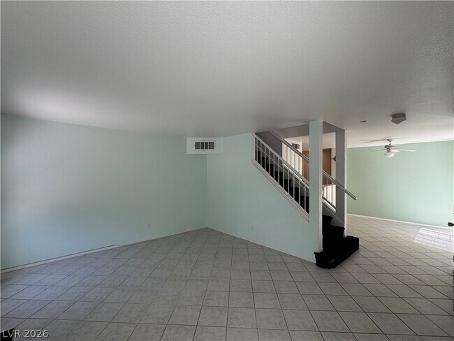 Foto del edificio - 2604 Autumn Blaze Ave