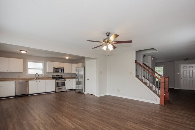 Building Photo - 1626 Matthew Allen Cir