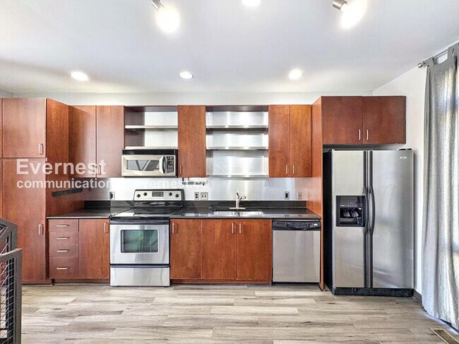 Foto del edificio - 1273 MacKintosh pknw