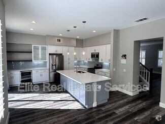 Building Photo - 363 Circulo Coronado