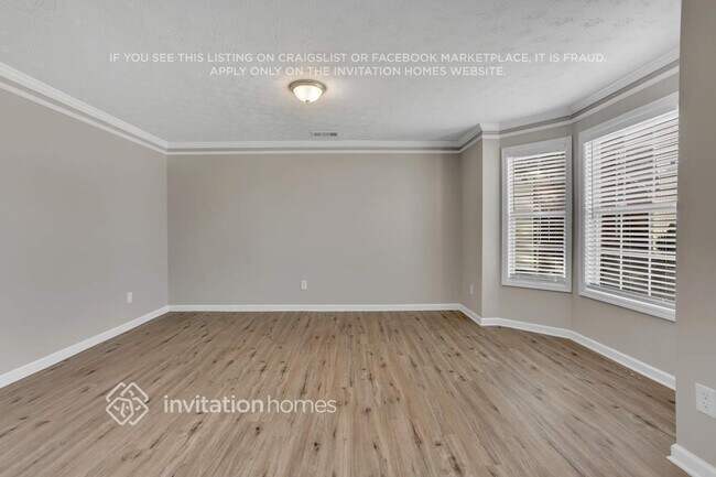 Foto del edificio - 729 Coach Way