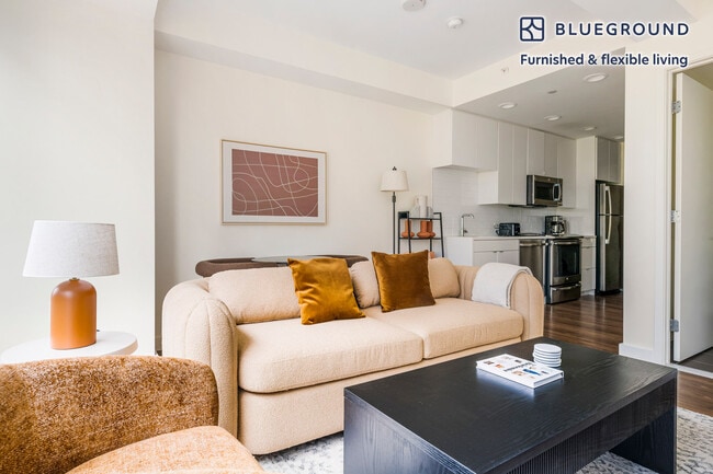 Building Photo - 1335 Boylston St