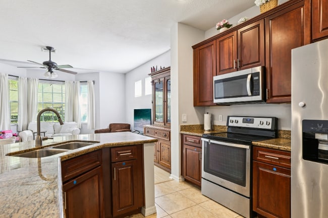 Building Photo - 7435 Arlington Grove Cir