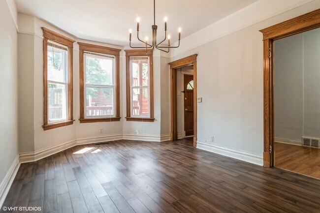 Foto del edificio - 3455 N Leavitt St