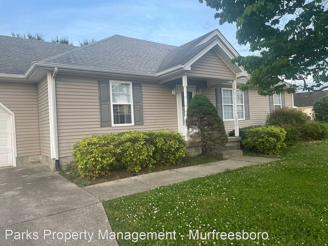 Primary Photo - 3 br, 2 bath House - 915 Soloman Court