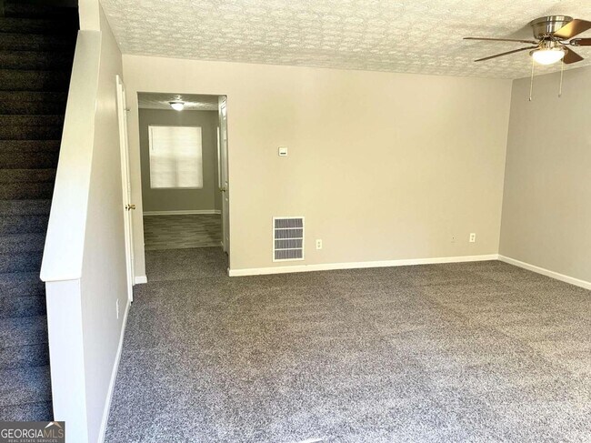 Foto del edificio - 2758 Norfair Loop