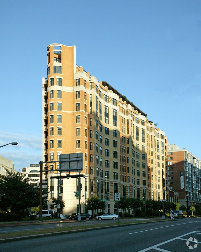 400 Massachusetts Ave NW, Washington, DC 20001 Apartments Washington