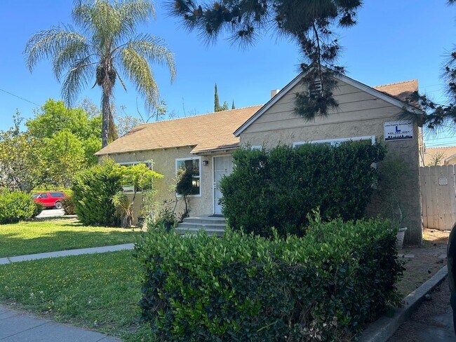 Foto del edificio - 230Holl