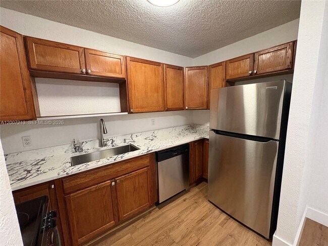 Foto del edificio - 3251 NW 102nd Terrace