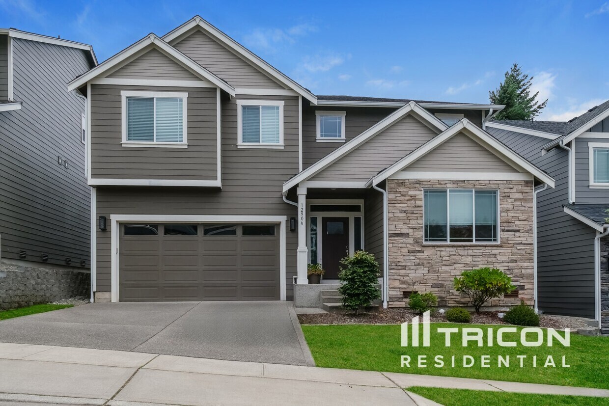 Foto principal - 12906 106th Ave Ct E
