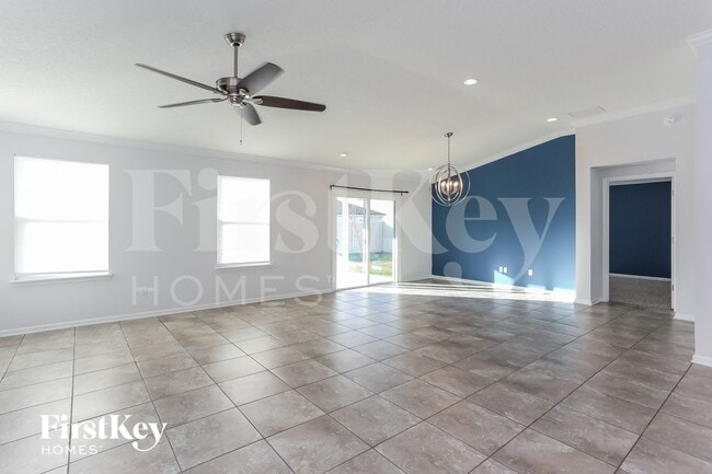 Foto del edificio - 15646 Chir Pine Dr