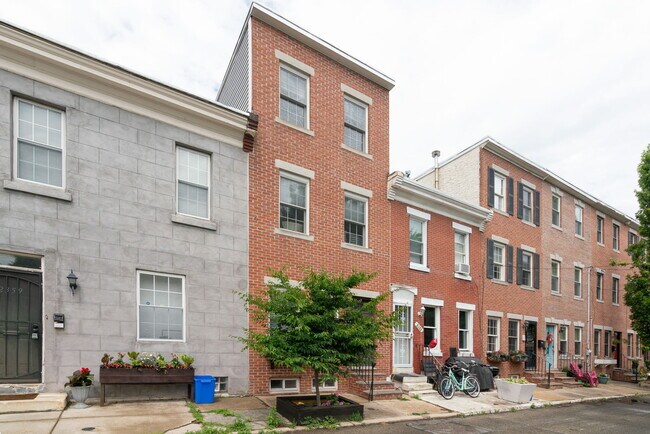 Foto del edificio - 2357 Montrose St
