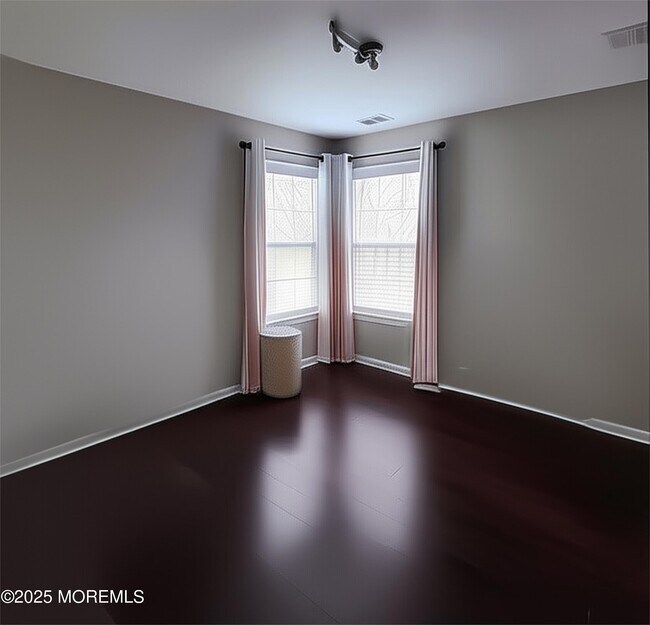 Building Photo - 312 Towne Dr