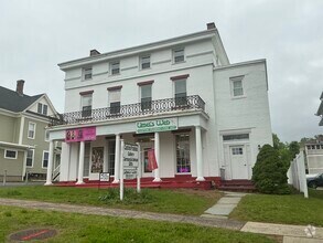 Building Photo - 138 Washington St