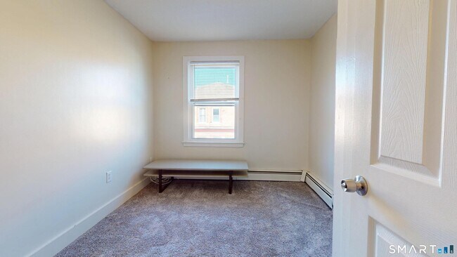 Foto del edificio - 666 Main St