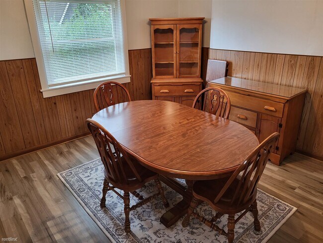 Building Photo - 3 br, 1.5 bath Duplex - 169 8th Street 169