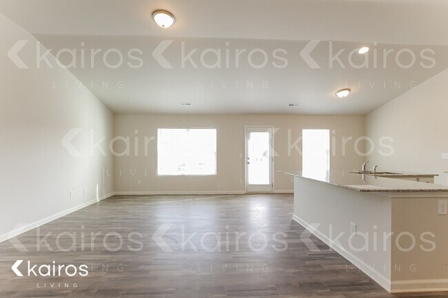 Foto del edificio - 1190 Silvertrace Dr