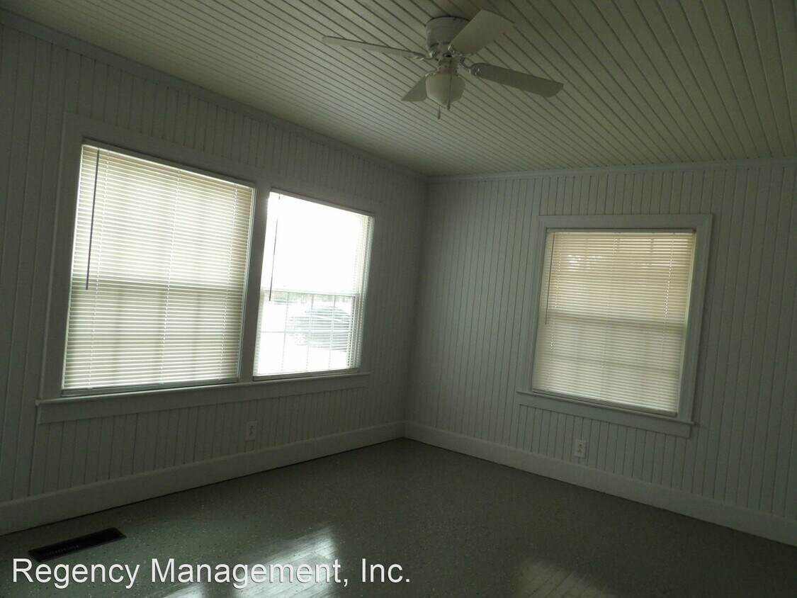 Primary Photo - 2 br, 1 bath House - 217B Highland Dr