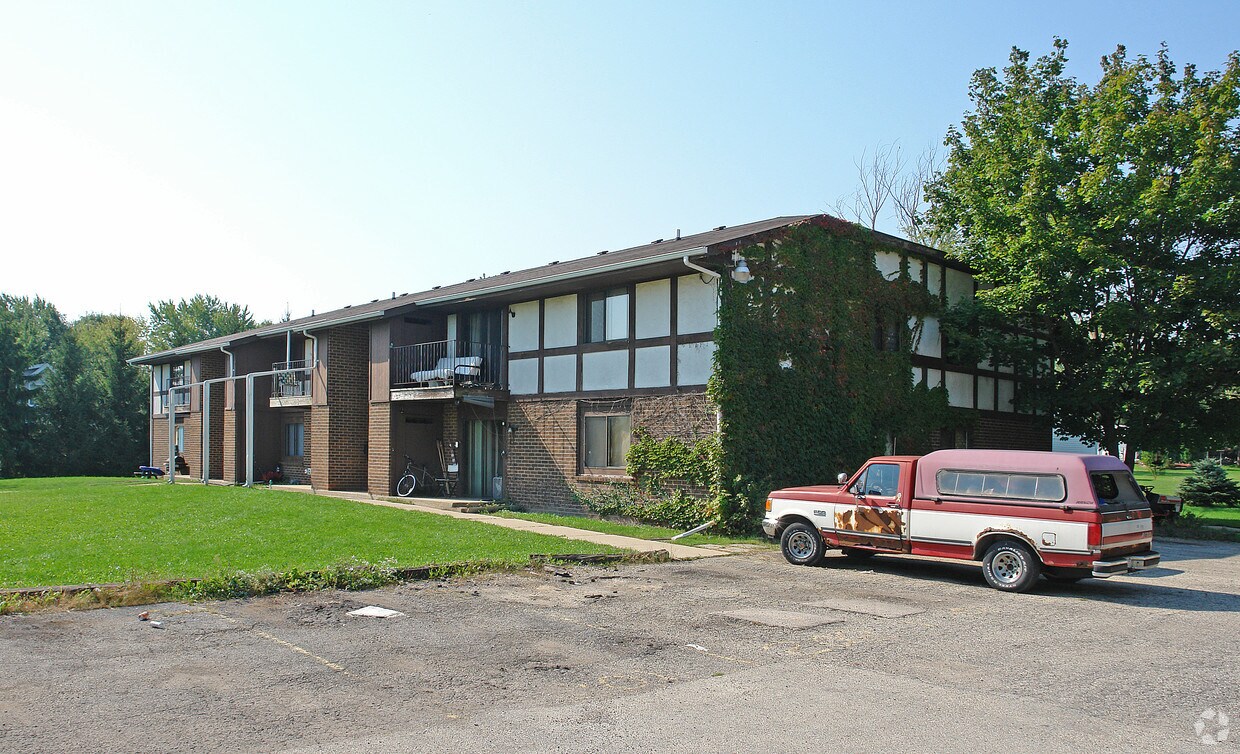 Building Photo - 580 Mill Ave