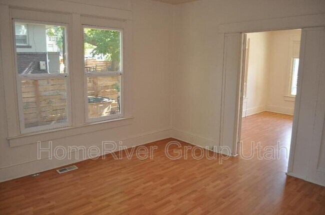 Building Photo - 1073 Norris Pl